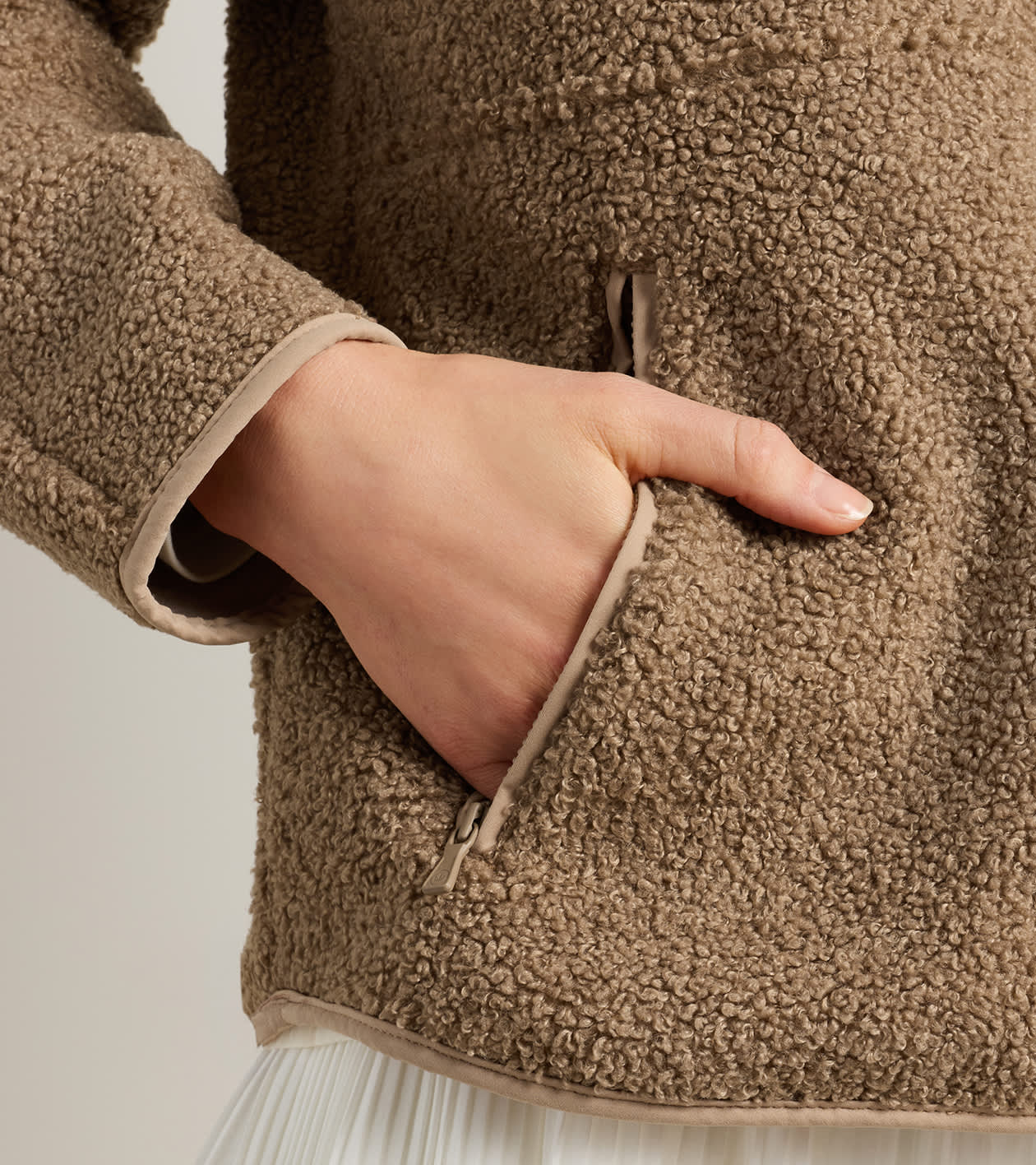 Tilly Bonded Sherpa Half Zip in CAMEL 4 Tilly Bonded Sherpa Half Zip in CAMEL