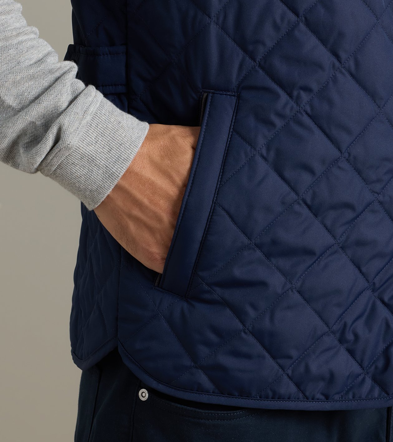 Essex Vest in Navy 4 Essex Vest in Navy